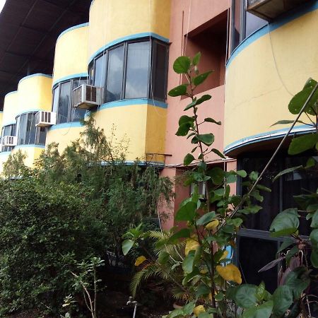 Hotel Sai Samrat Inn Panvel Ngoại thất bức ảnh