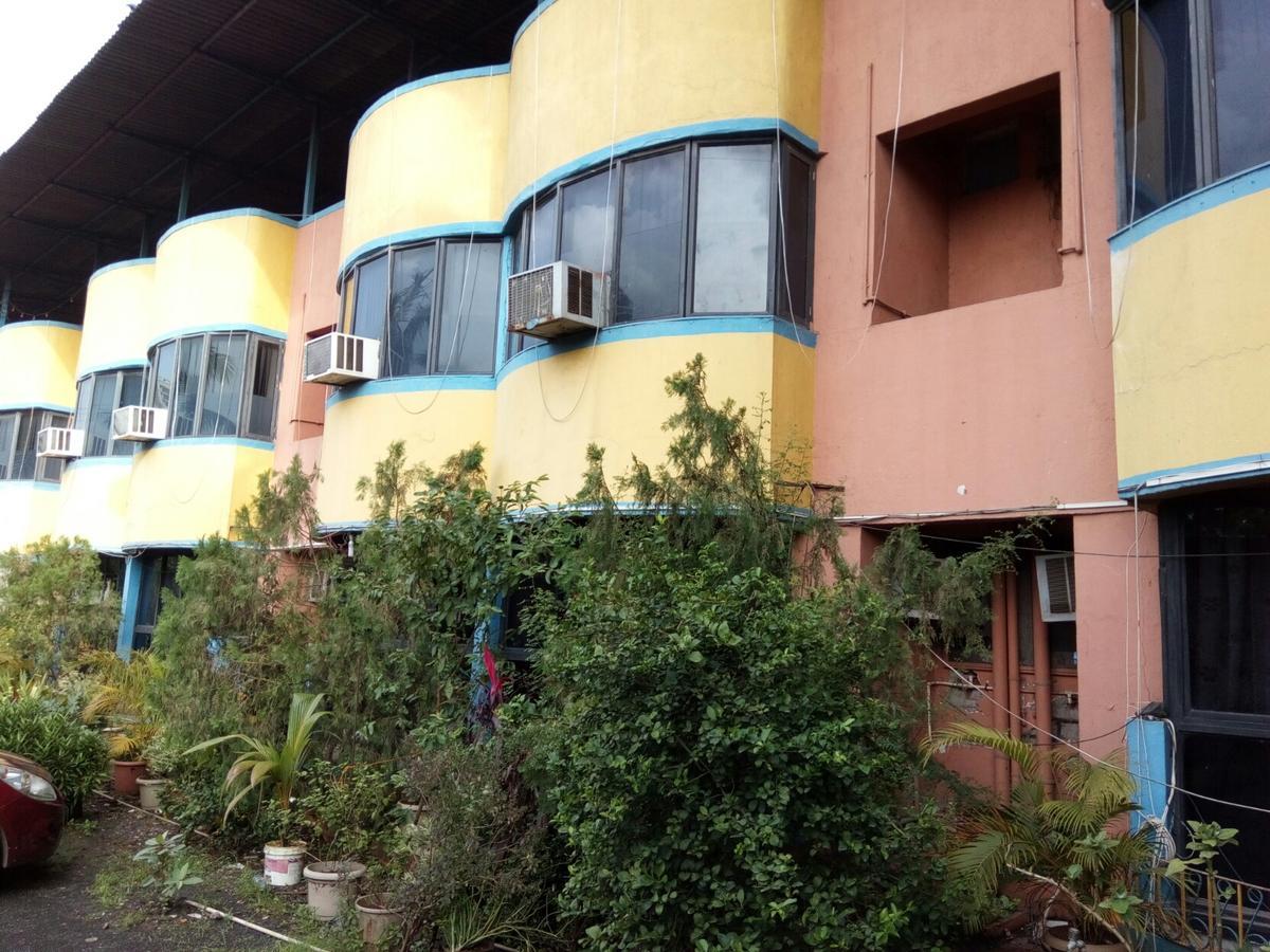 Hotel Sai Samrat Inn Panvel Ngoại thất bức ảnh