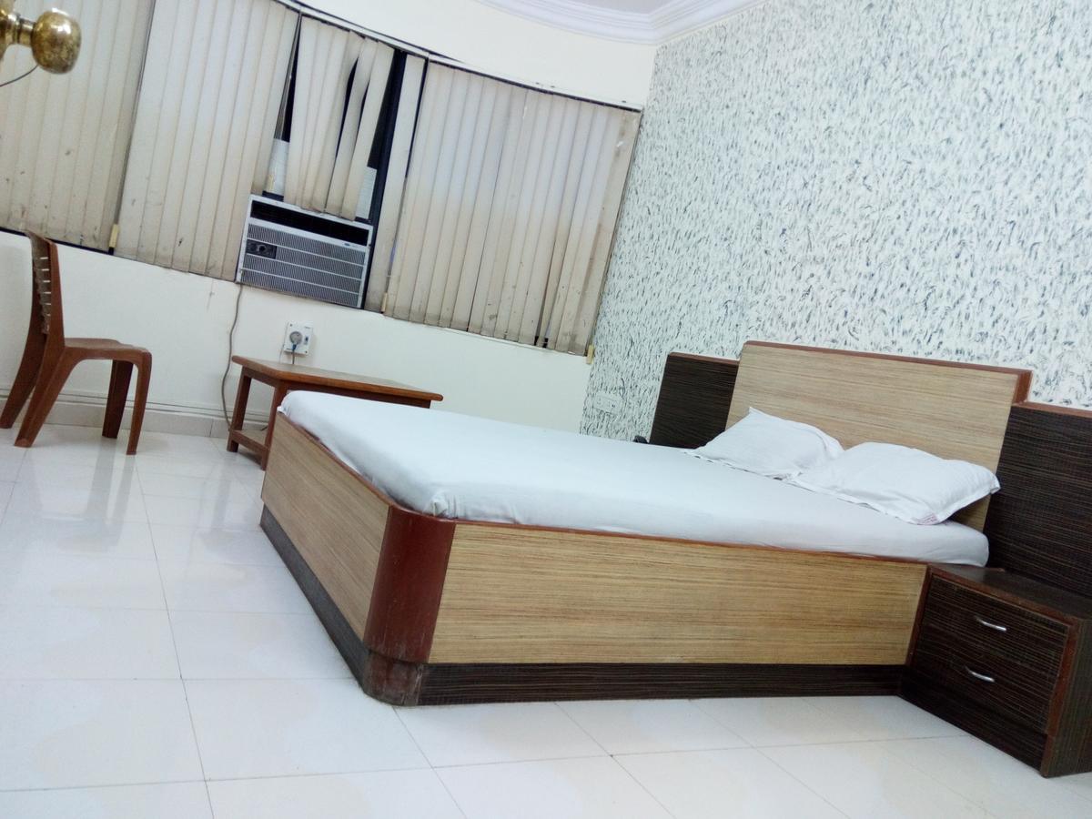 Hotel Sai Samrat Inn Panvel Ngoại thất bức ảnh