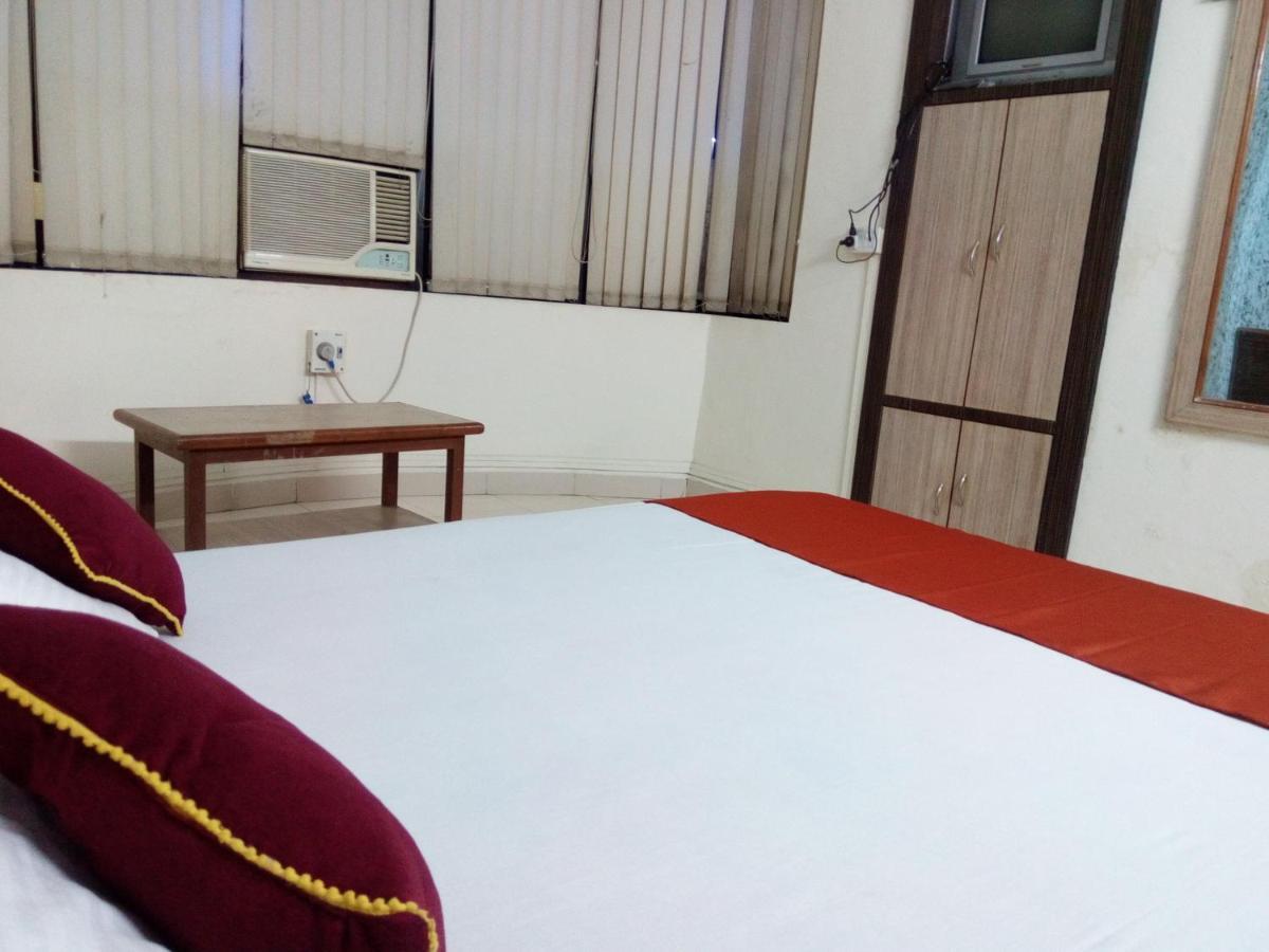 Hotel Sai Samrat Inn Panvel Ngoại thất bức ảnh