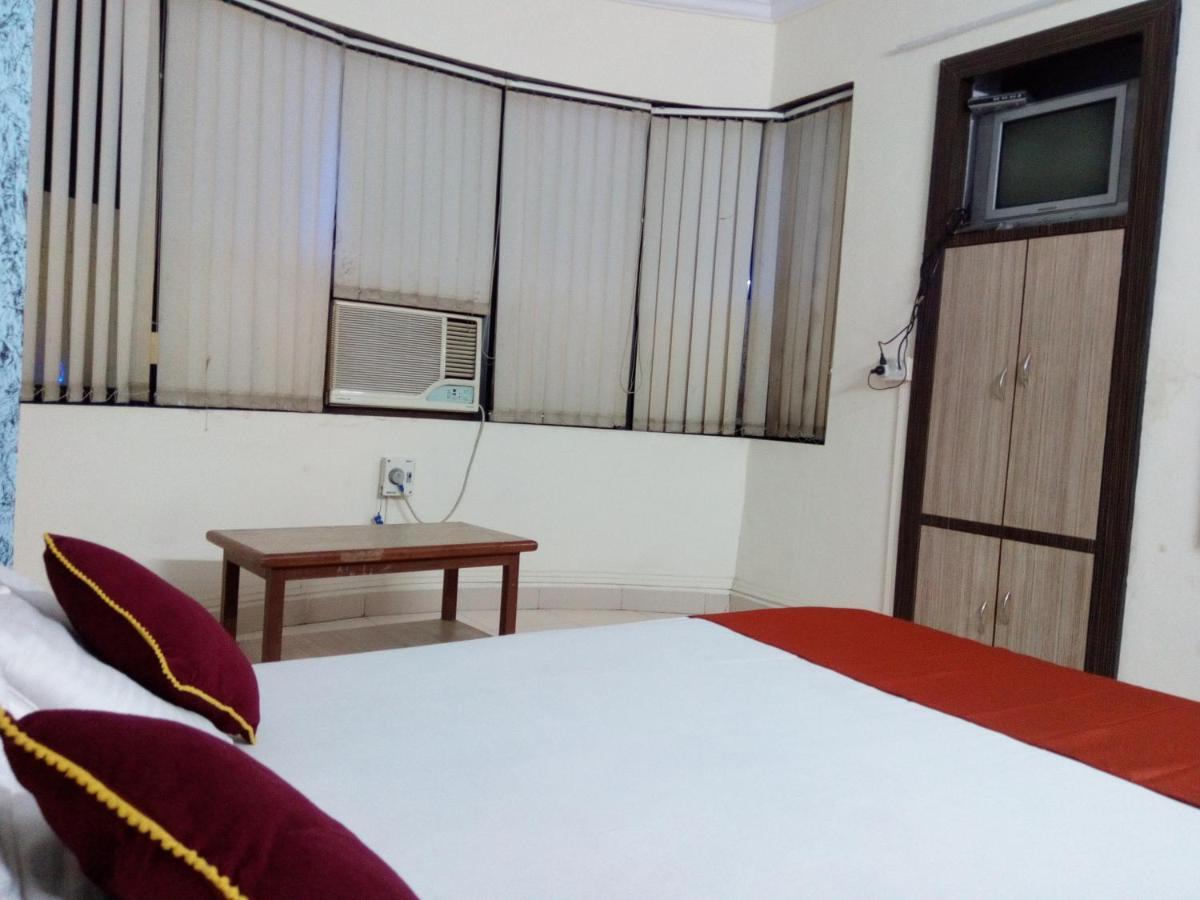 Hotel Sai Samrat Inn Panvel Ngoại thất bức ảnh